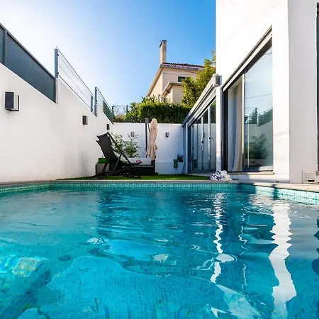 Luxury Villa With A Pool In The City - No Parties Allowed Lisbon Exterior photo